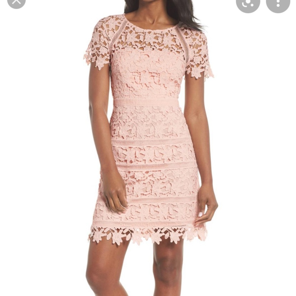 Women’s pink lace dress